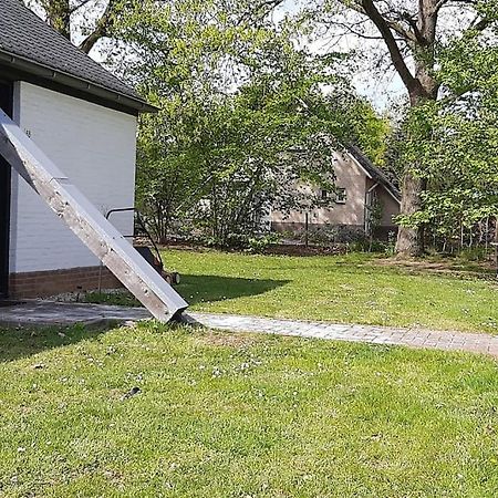 Vrijstaande Recreatievilla Met Ruime Omheinde Tuin Posterholt ภายนอก รูปภาพ