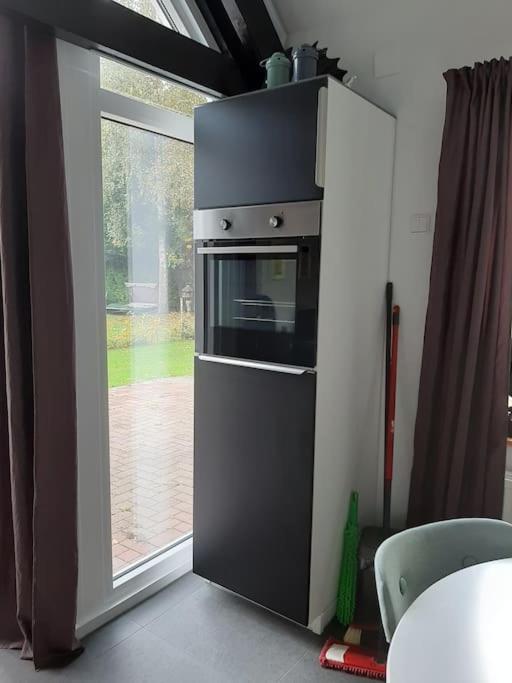 Vrijstaande Recreatievilla Met Ruime Omheinde Tuin Posterholt ภายนอก รูปภาพ
